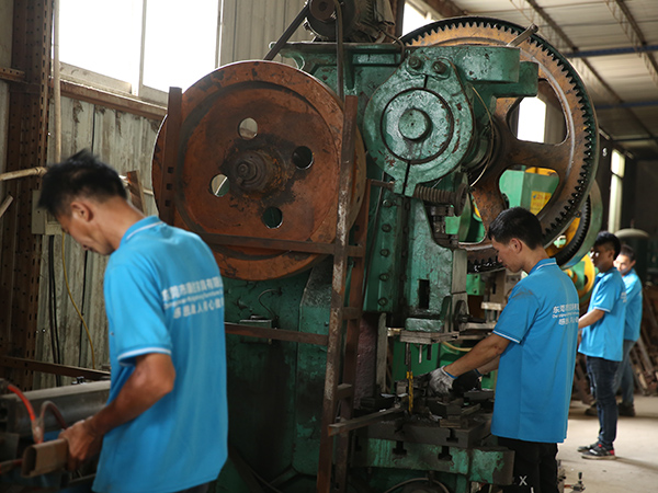 九游（中国）-生产车间